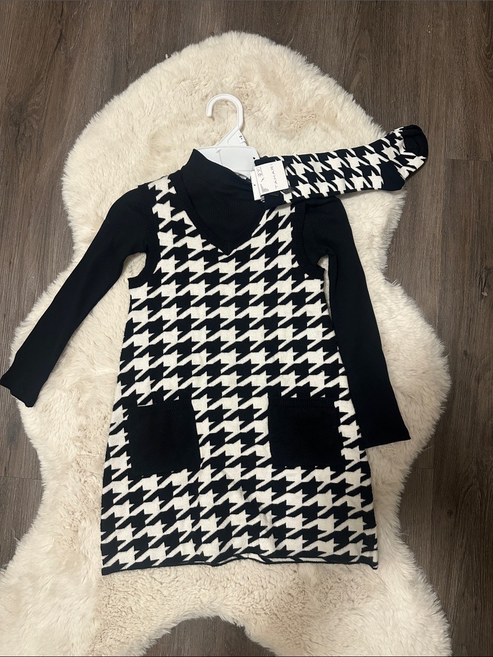 Black & White Houndstooth Knit Girls Dress size 4